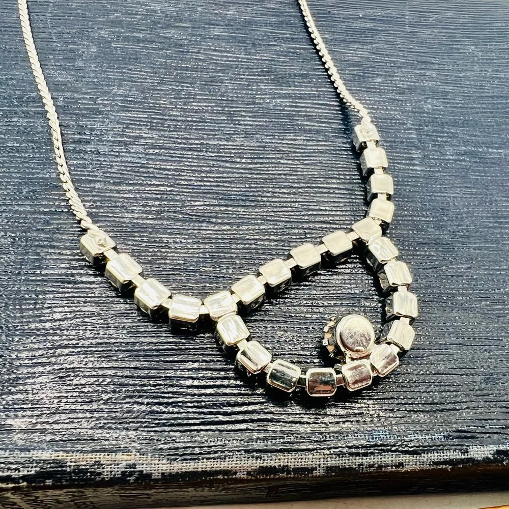 Vintage silver tone chain necklace rhinestone accents